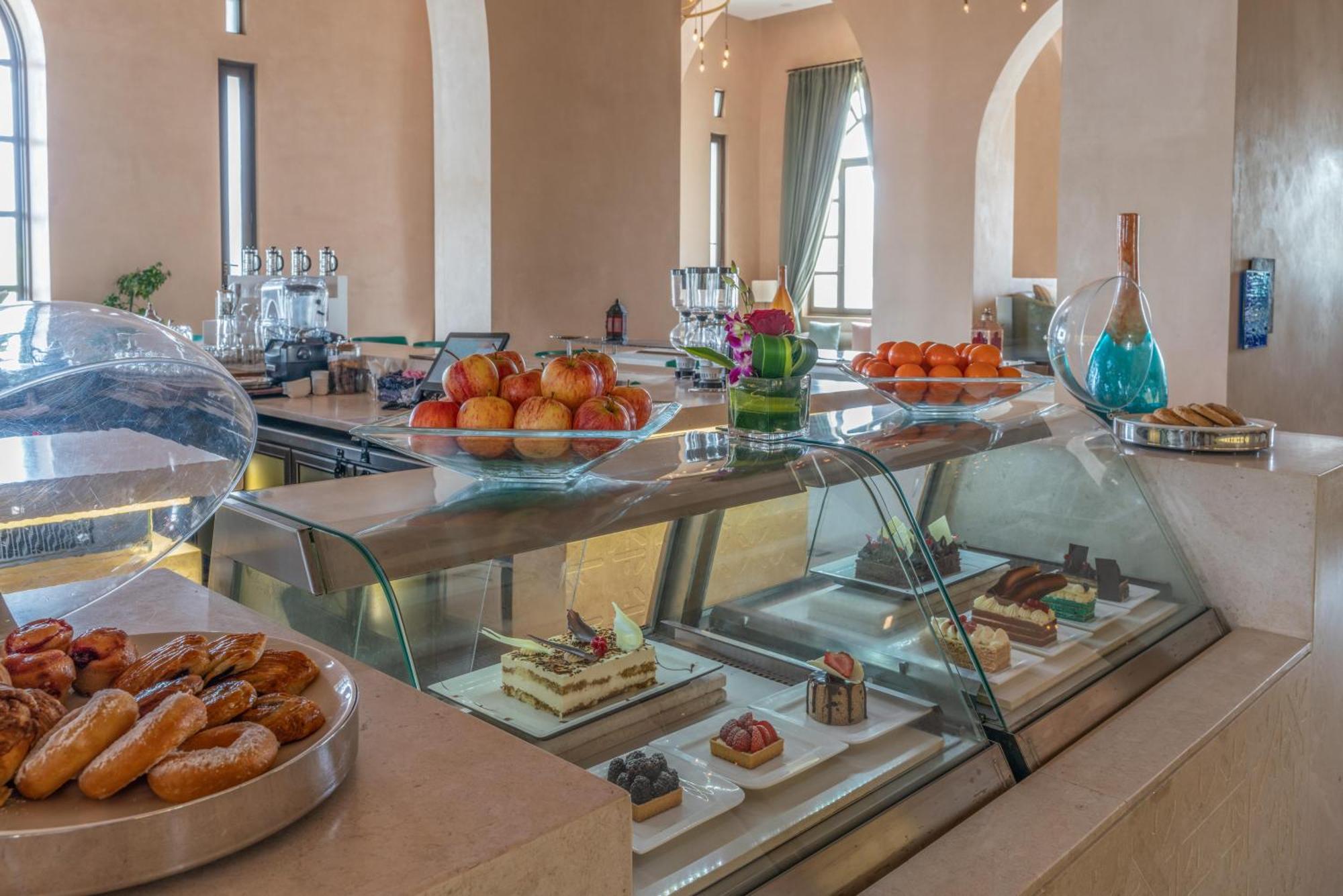 Salalah Rotana Resort Exteriér fotografie The Café
