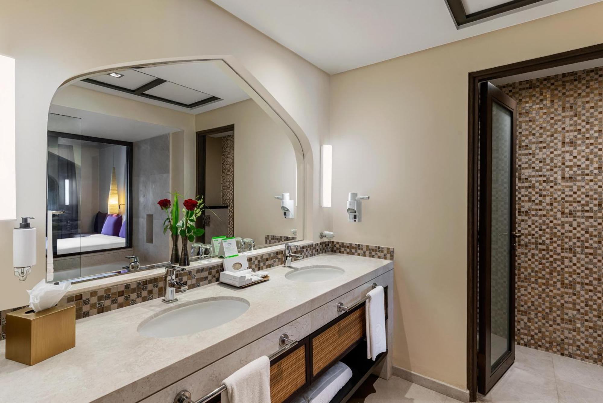 Salalah Rotana Resort Exteriér fotografie Bathroom