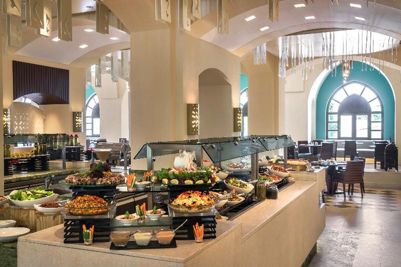 Salalah Rotana Resort Exteriér fotografie The buffet at the Grand Hyatt Hotel, Amman, Jordan